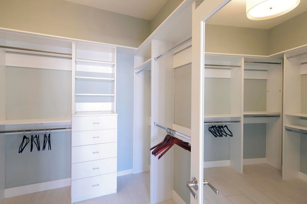Interior, Walk-in Closets, Wood Texture Flooring