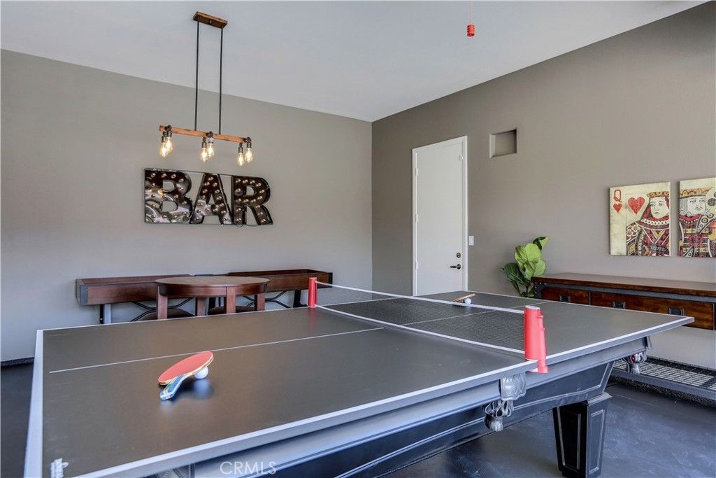 Game Room, Interior, Pendant Lights