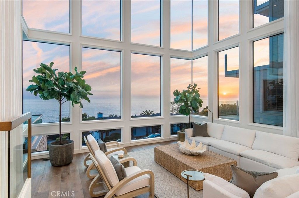 Interior, Living room, Sun Room, Water, Wood Texture Flooring