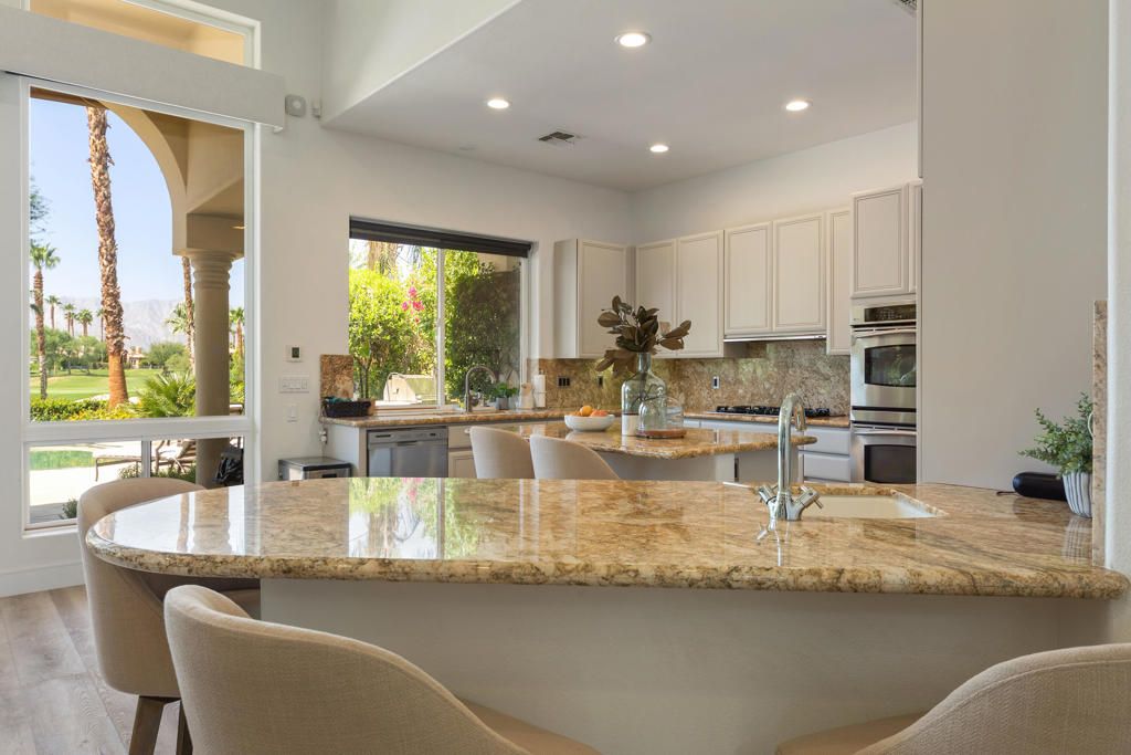 Dining room, Interior, Kitchen, Recessed Lighting, Stainless Steel Appliances, Wood Texture Flooring