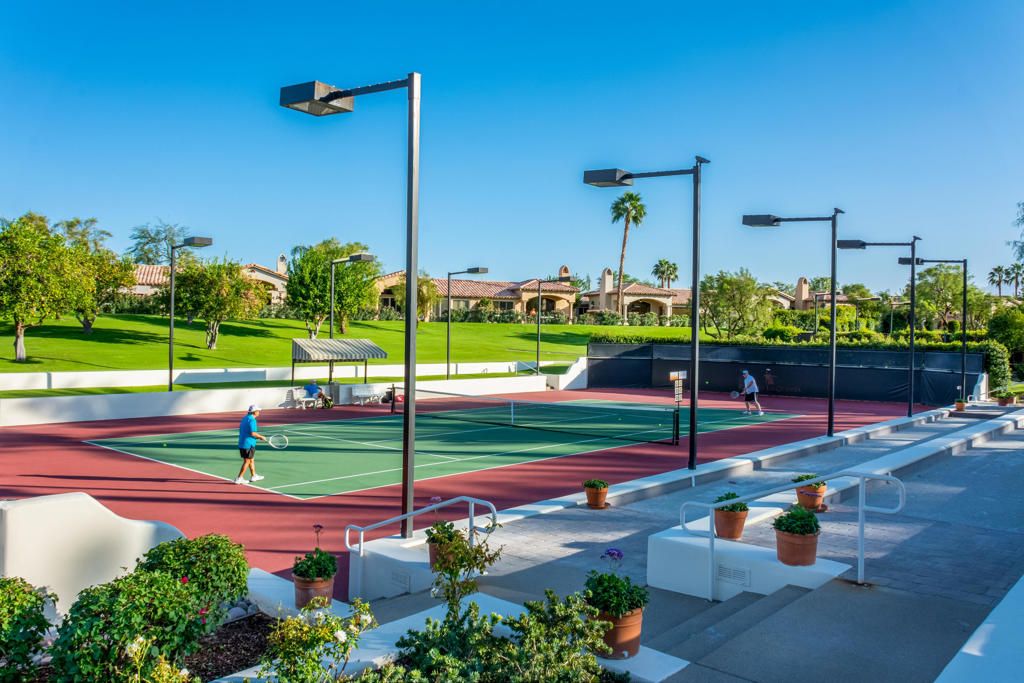 Exterior, Tennis Courts