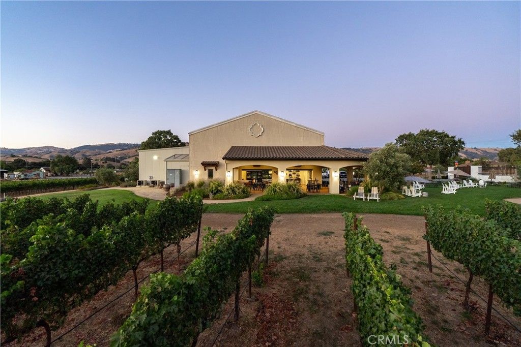 Backyard, Exterior, Facade, Mediterranean