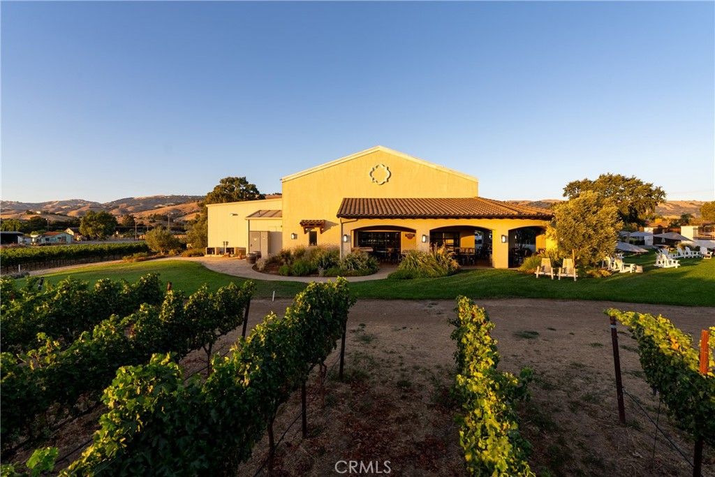 Backyard, Exterior, Facade, Mediterranean