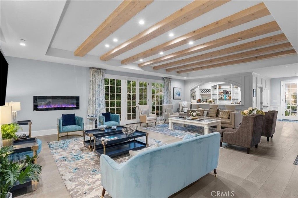 Interior, Living room, Recessed Lighting, Wooden Beams, Wood Texture Flooring