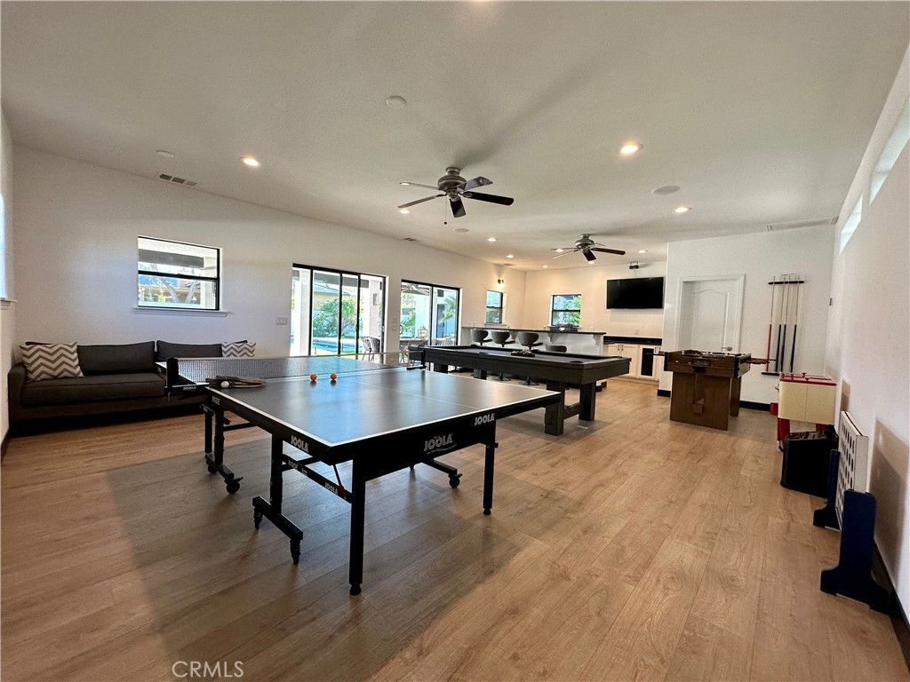 Billiard Table, Game Room, Interior, Recessed Lighting, Wood Texture Flooring