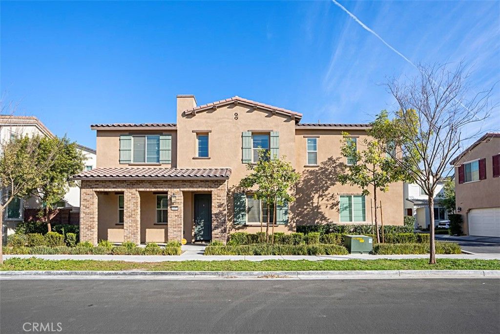 Attached, Exterior, Facade, Brick Facade, Mediterranean