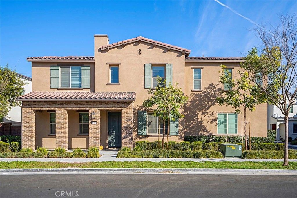 Exterior, Facade, Brick Facade, Mediterranean