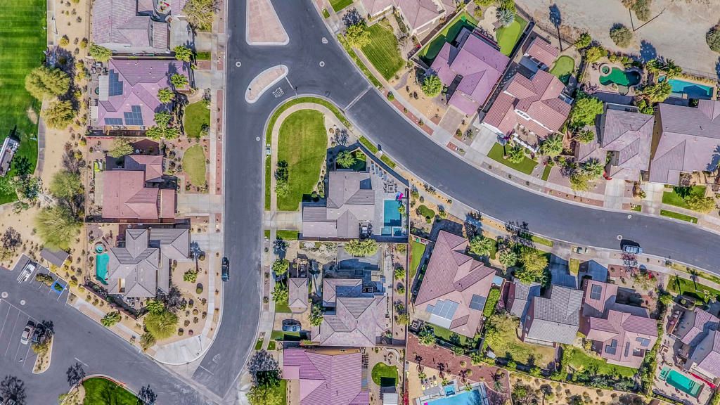 Exterior, Drone