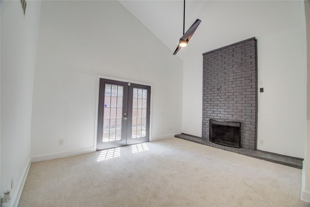 Empty room, Fireplace, Interior