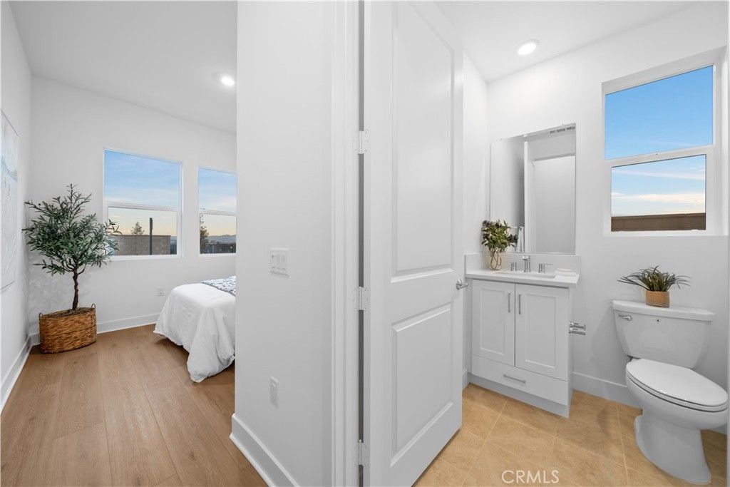 Bathroom, Bedroom, Interior, Recessed Lighting, Wood Texture Flooring