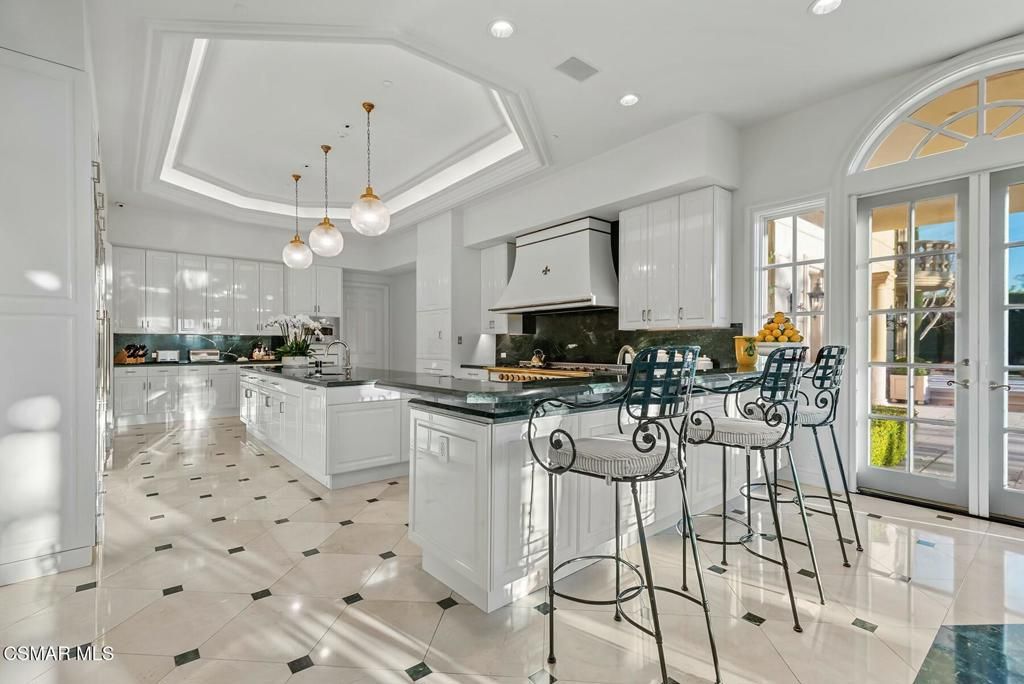 Interior, Kitchen, Pendant Lights, Recessed Lighting
