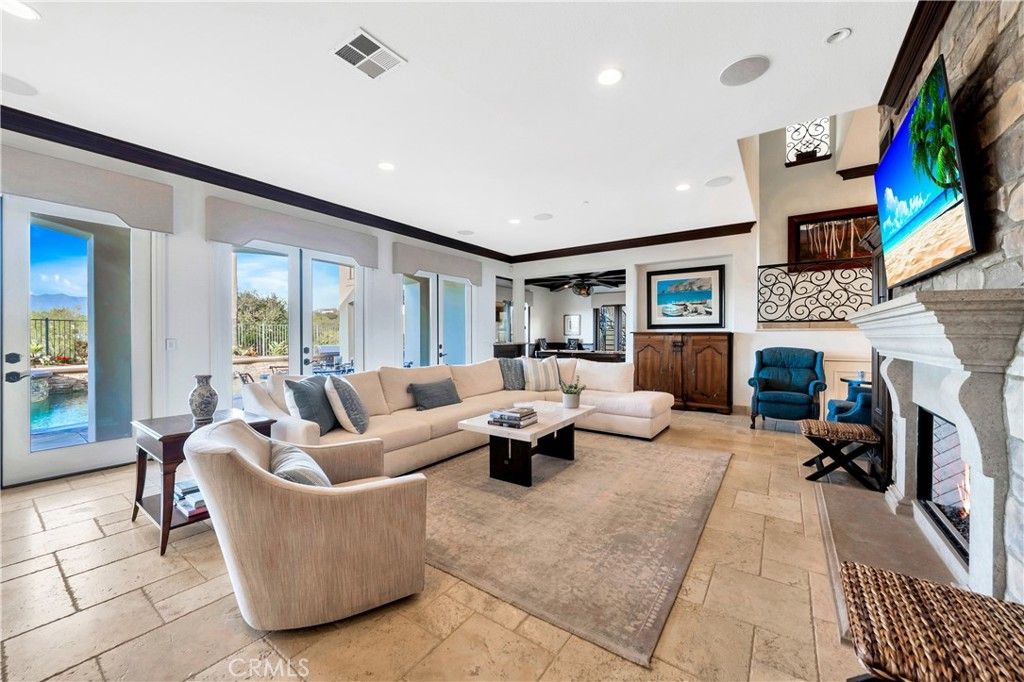Fireplace, Interior, Living room, Recessed Lighting