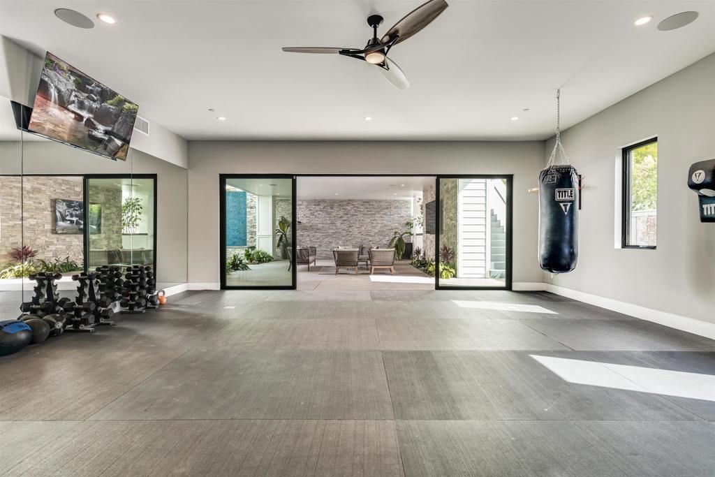 Fitness Equipment, Interior, Pendant Lights, Recessed Lighting