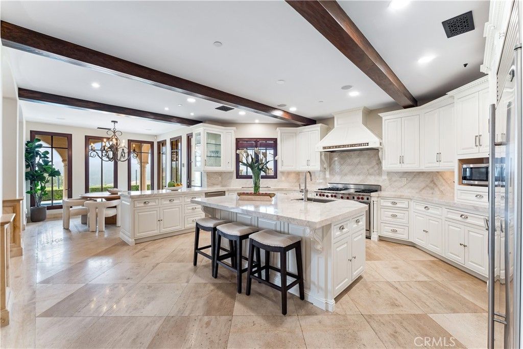 Chandelier, Dining room, Interior, Kitchen, Recessed Lighting, Stainless Steel Appliances, Wooden Beams