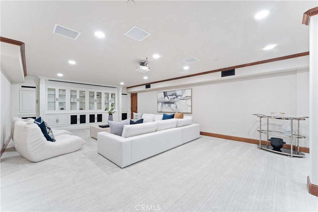 Interior, Living room, Projection Screen, Recessed Lighting