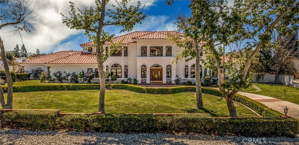 Backyard, Exterior, Facade, Mediterranean