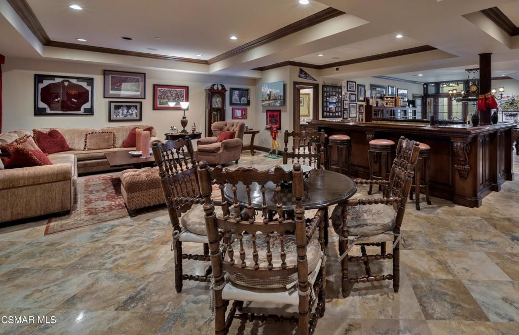 Dining room, Interior, Living room, Recessed Lighting