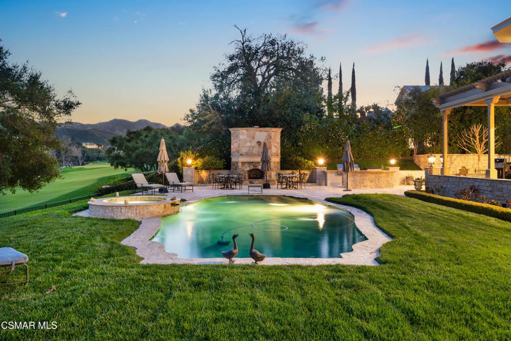 Exterior, Fireplace, Pool