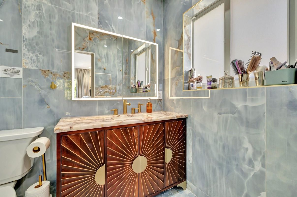Bathroom, Interior
