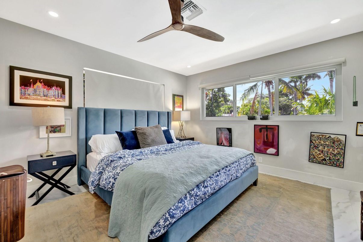 Bedroom, Interior, Recessed Lighting