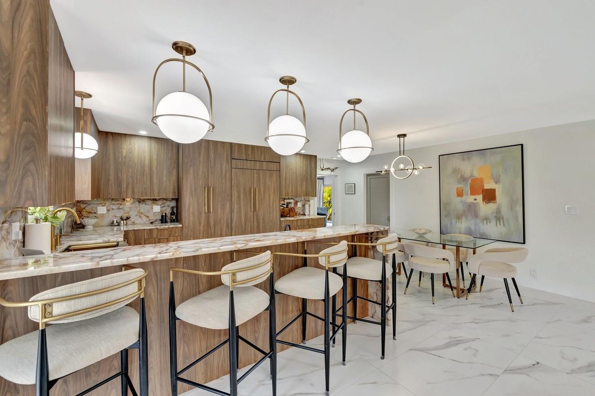 Dining room, Interior, Kitchen, Marble, Pendant Lights