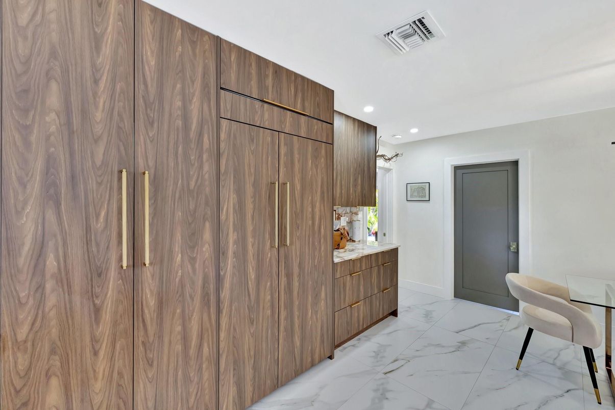Interior, Marble, Recessed Lighting, Wooden Walls