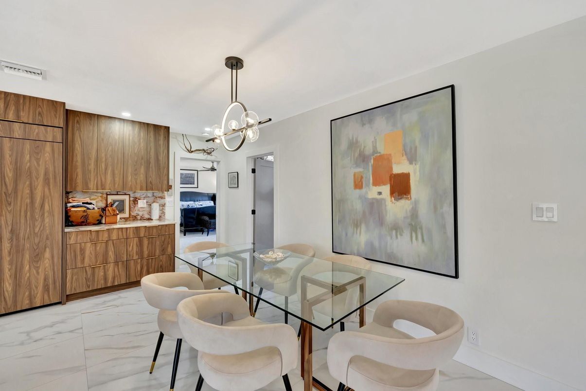 Dining room, Interior, Kitchen, Marble, Pendant Lights, Recessed Lighting
