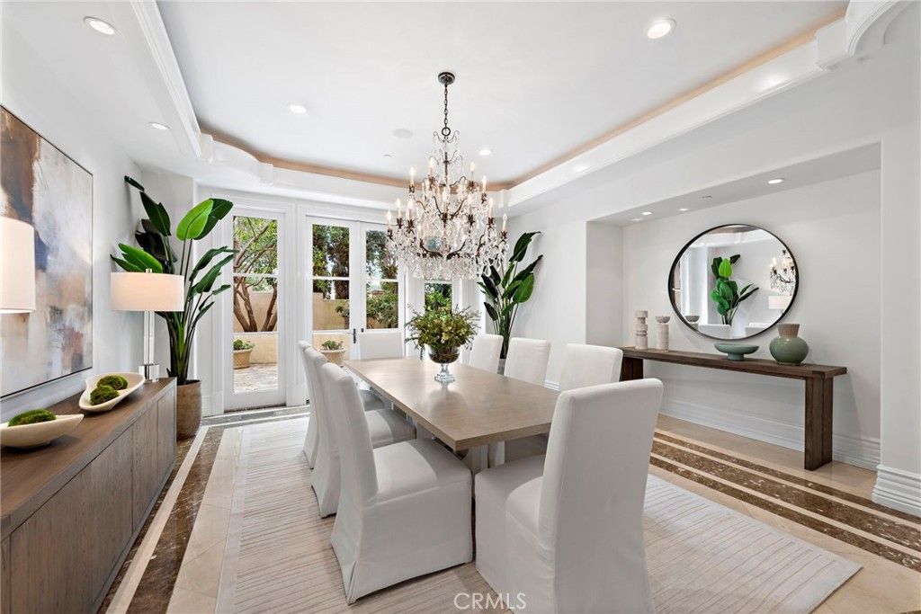 Chandelier, Dining room, Interior, Recessed Lighting