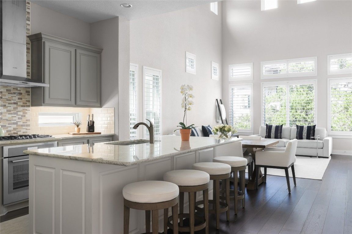 Dining room, Interior, Kitchen, Recessed Lighting, Wood Texture Flooring
