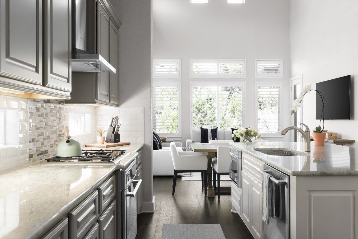 Dining room, Interior, Kitchen, Stainless Steel Appliances, Wood Texture Flooring