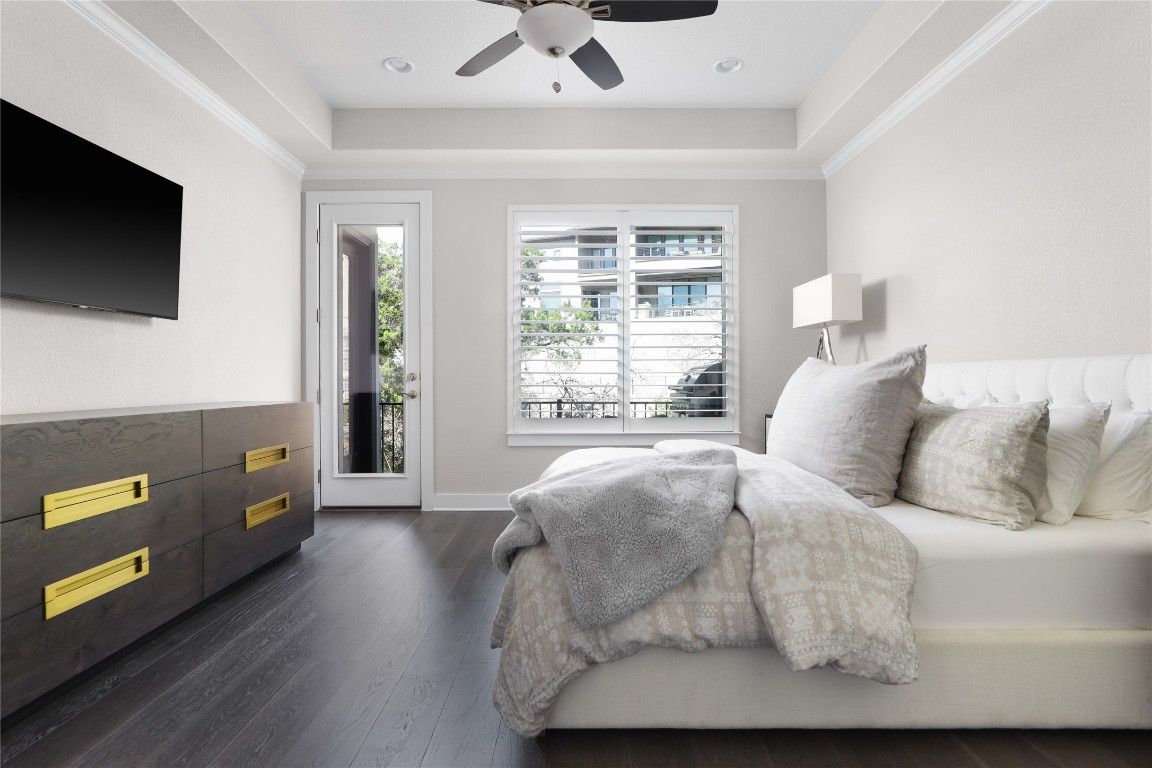 Bedroom, Interior, Recessed Lighting, Wood Texture Flooring