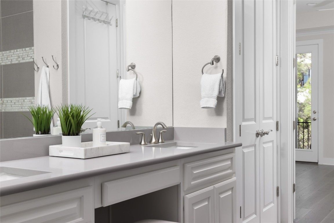 Bathroom, Interior, Wood Texture Flooring