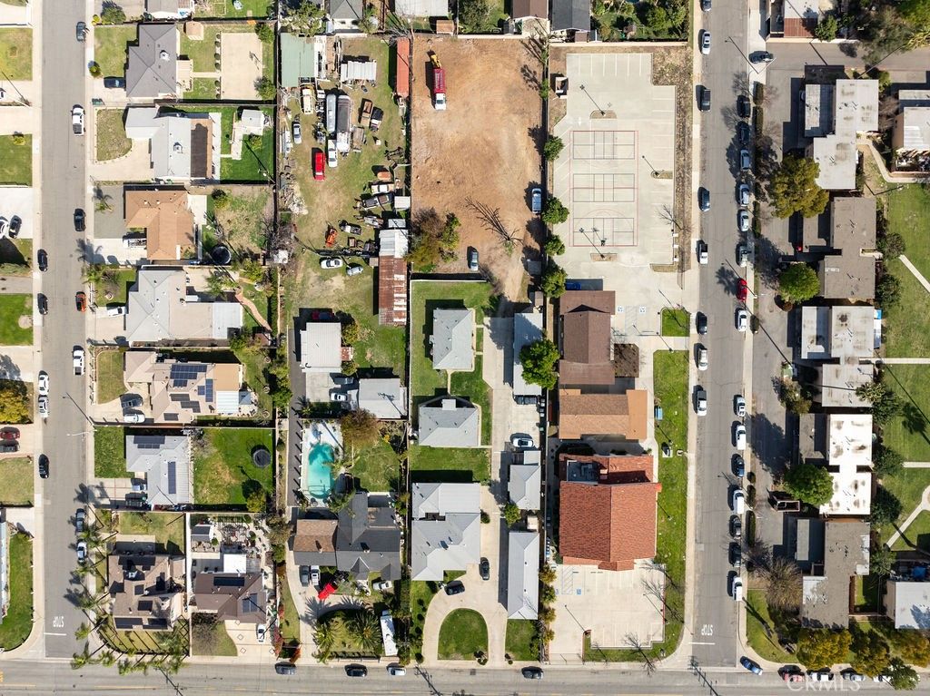 Exterior, Drone