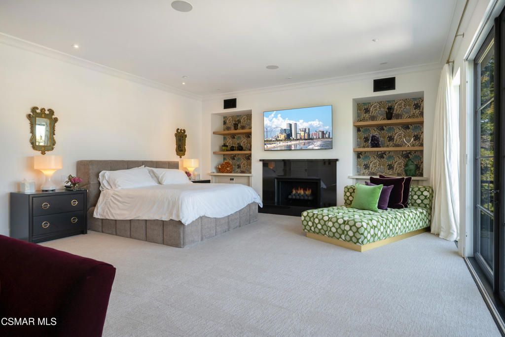 Bedroom, Fireplace, Interior, Recessed Lighting