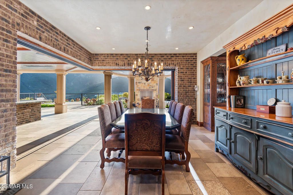 Chandelier, Dining room, Interior, Recessed Lighting, Stone Walls
