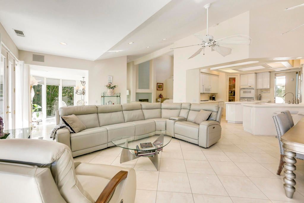 Interior, Kitchen, Living room, Recessed Lighting