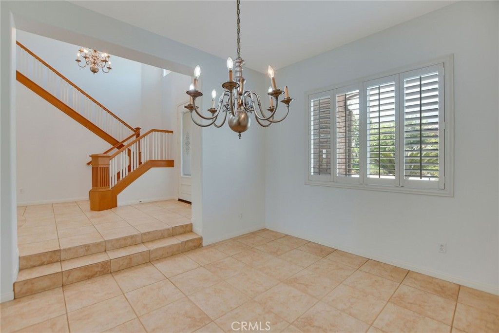 Chandelier, Interior