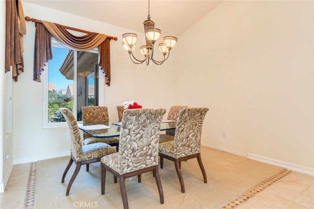 Chandelier, Dining room, Interior
