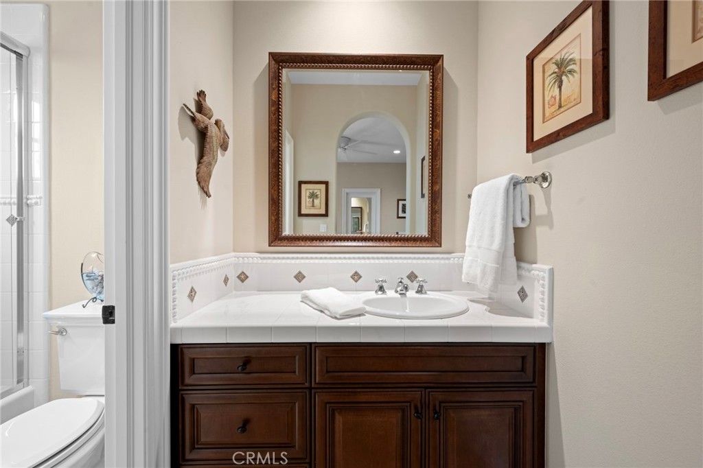 Bathroom, Interior, Tile Countertops