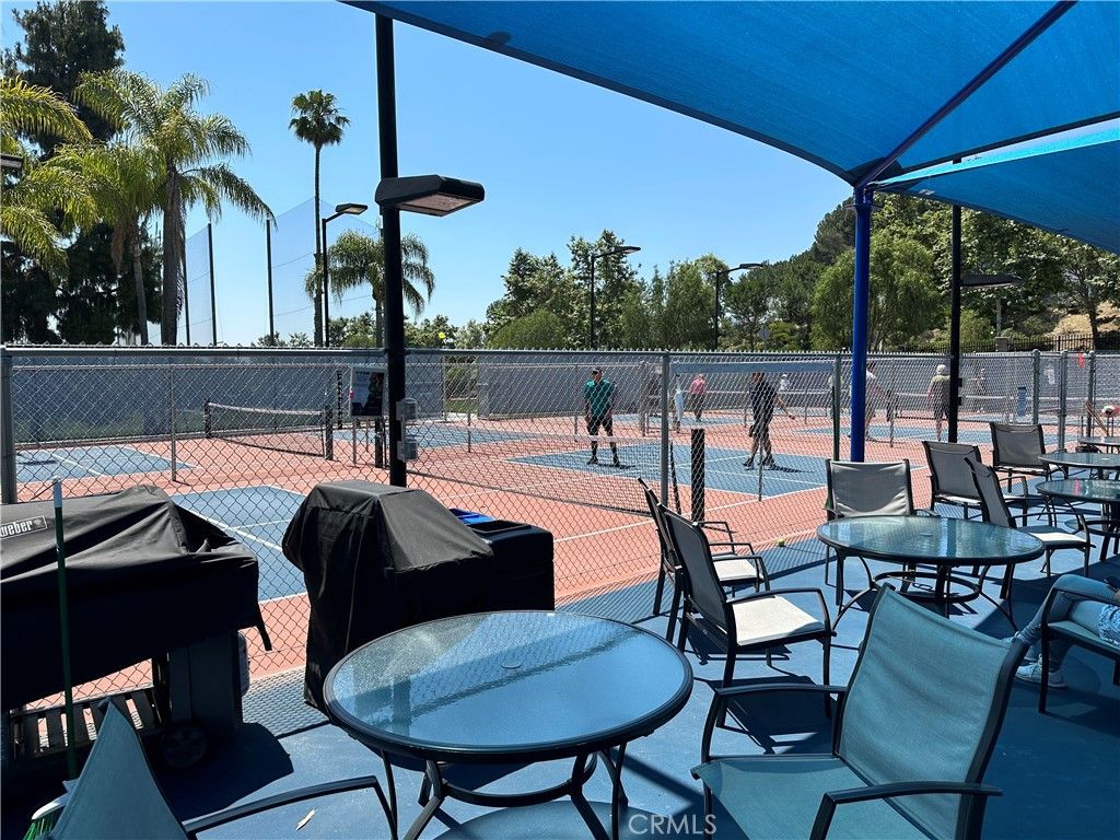 Exterior, Tennis Courts