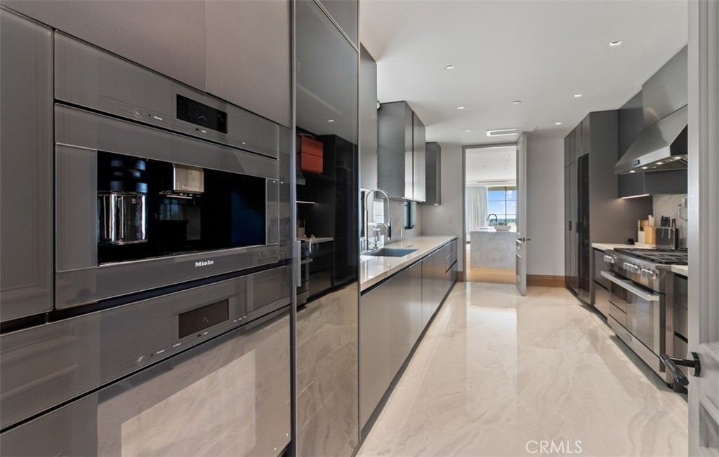 Interior, Kitchen, Marble, Recessed Lighting, Stainless Steel Appliances