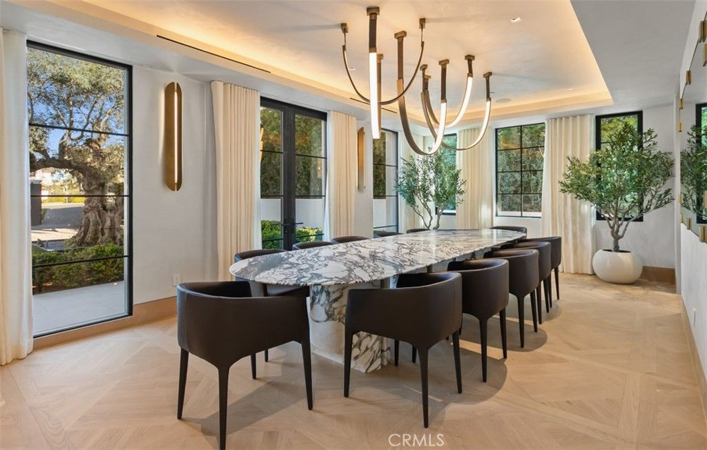 Chandelier, Dining room, Interior, Pendant Lights, Recessed Lighting, Wood Texture Flooring