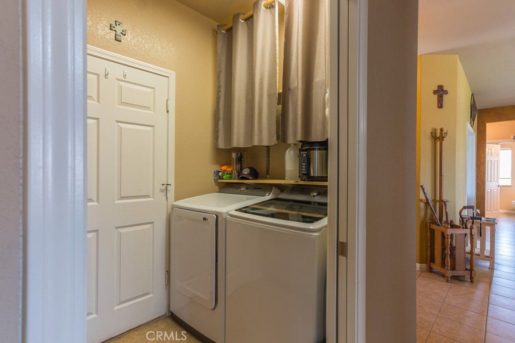 Interior, Washer