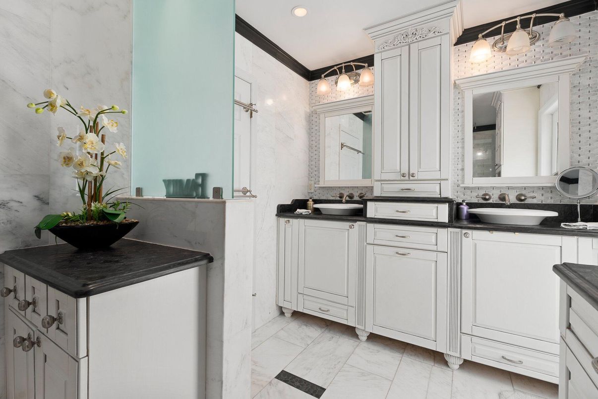 Bathroom, Dual Sink Vanities, Interior, Marble, Marble Walls, Recessed Lighting
