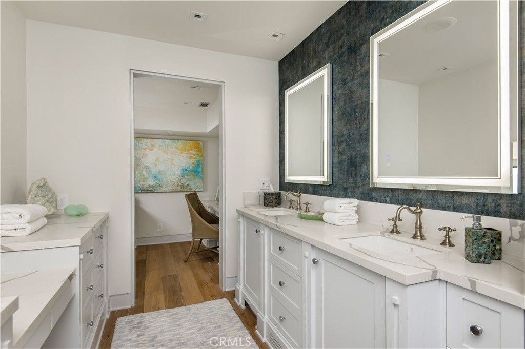Bathroom, Dual Sink Vanities, Interior, Recessed Lighting, Wood Texture Flooring