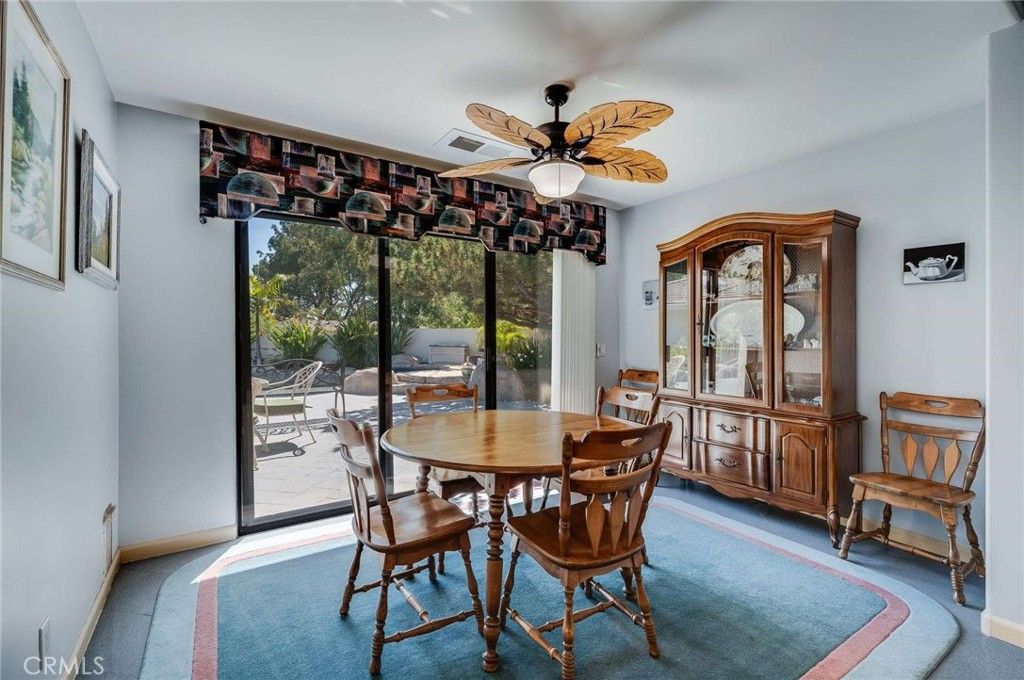 Dining room, Interior