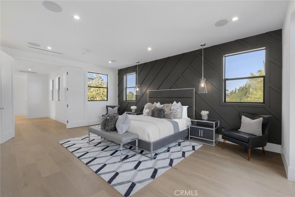 Bedroom, Interior, Pendant Lights, Recessed Lighting, Wood Texture Flooring