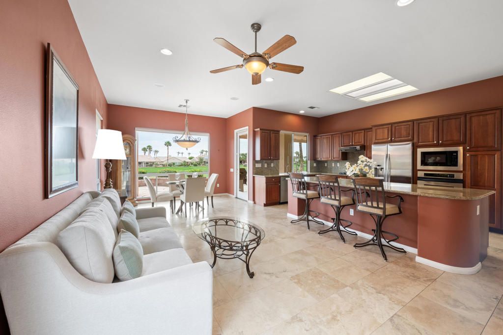 Dining room, Interior, Kitchen, Living room, Pendant Lights, Recessed Lighting, Stainless Steel Appliances