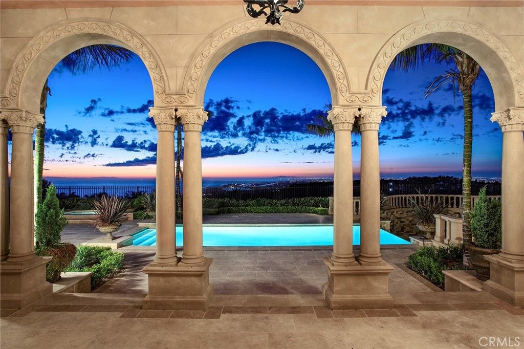 Exterior, Pool, Water
