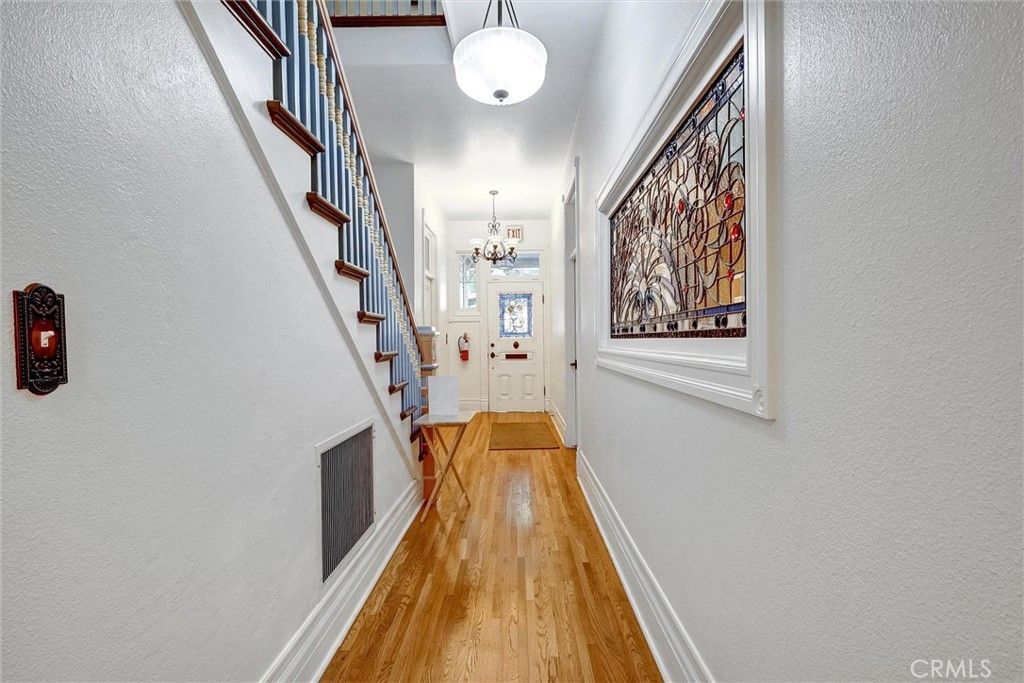 Chandelier, Interior, Wood Texture Flooring